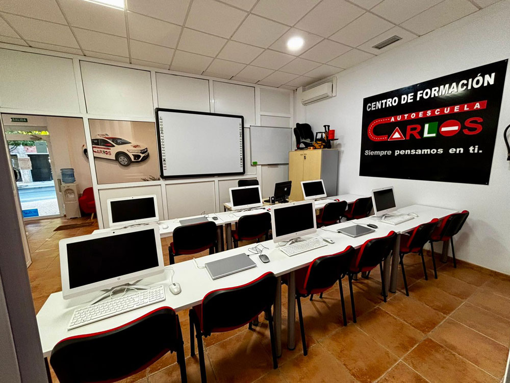 instalaciones-autoescuela-carlos-huercal-almeria (2)